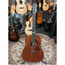 Godin A6 Ultra