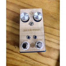 Pre-Owned Rare Buzz Effects Blue Fish Boost