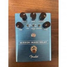 Pre-Owned Fender Mirror Image Delay